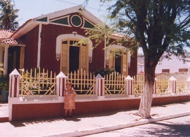 1998 - Em frente  casa paterna